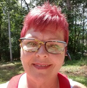 Meet your Posher, Serena